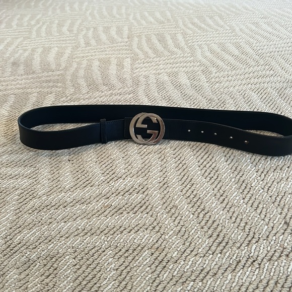 Authentic Men’s Gucci Signature Black Leather Belt - Picture 4 of 7